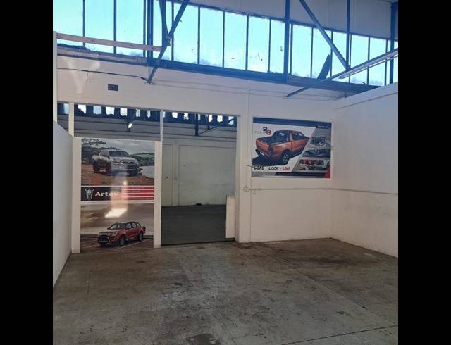 INDUSTRIAL PROPERTY TO RENT IN NORTH END